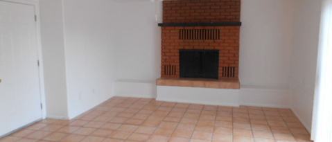 Building Photo - 2402 S Calle Yucatan