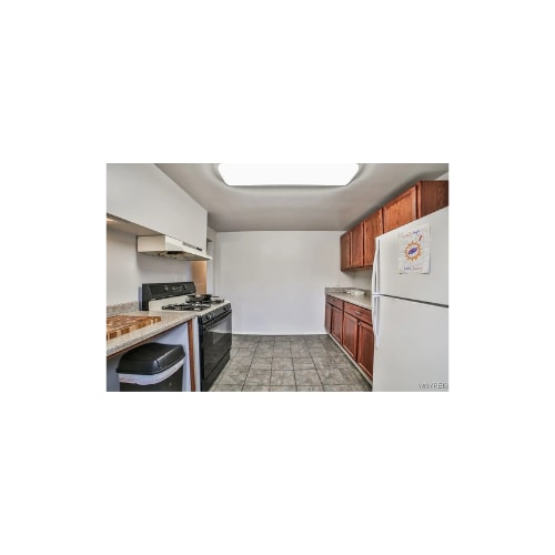 Building Photo - 3648 S Park Ave