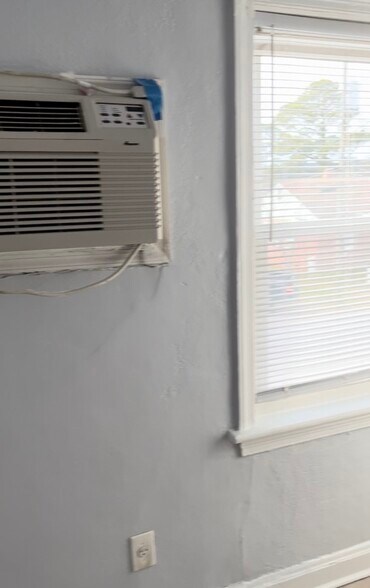Apt C - 9554 19th Bay St