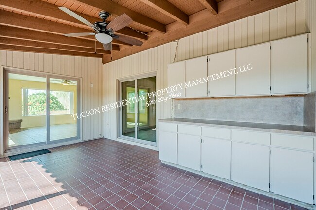 Building Photo - 5084 N Camino Del Lazo