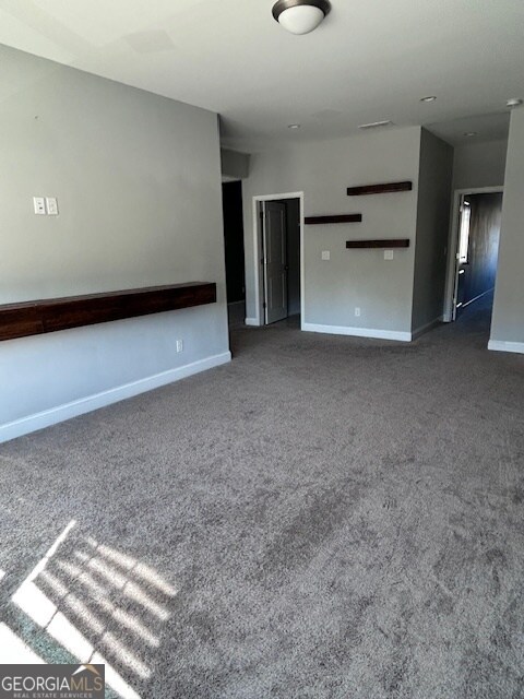 Building Photo - 1650 Albion Dr