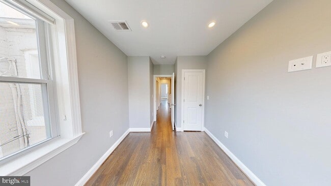 Building Photo - 4023 New Hampshire Ave NW