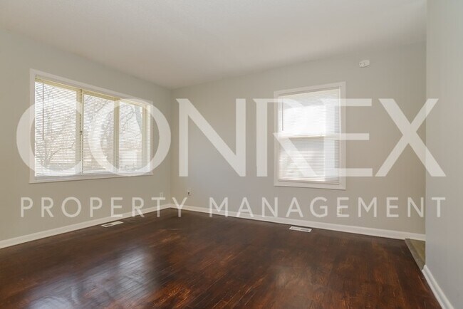 Building Photo - Charming 4 Bedroom Ranch Home with Spaciou...