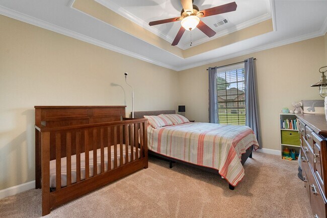 Building Photo - Wonderful Sherwood Home