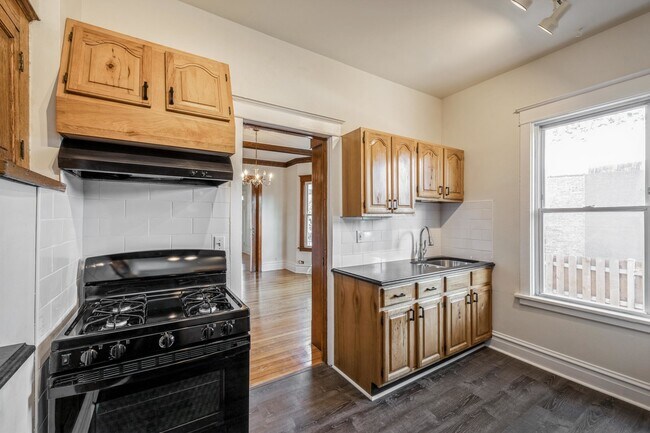 Building Photo - 3714 Grand Blvd