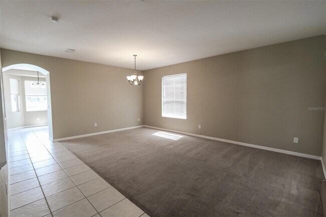 Building Photo - 9018 Pinebreeze Dr