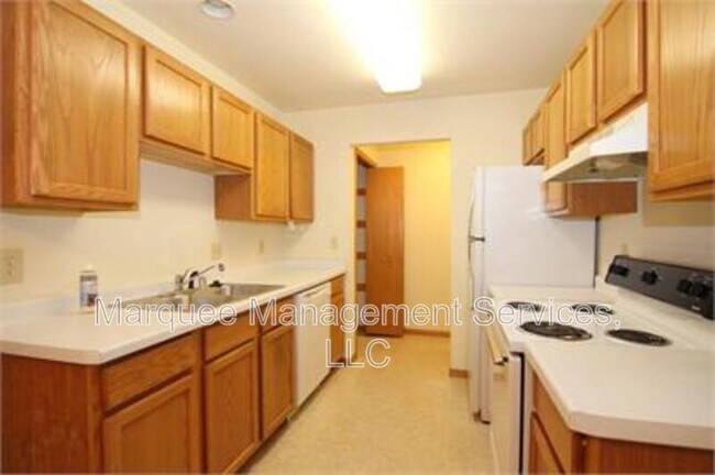 Building Photo - 119 W Windsor Ave