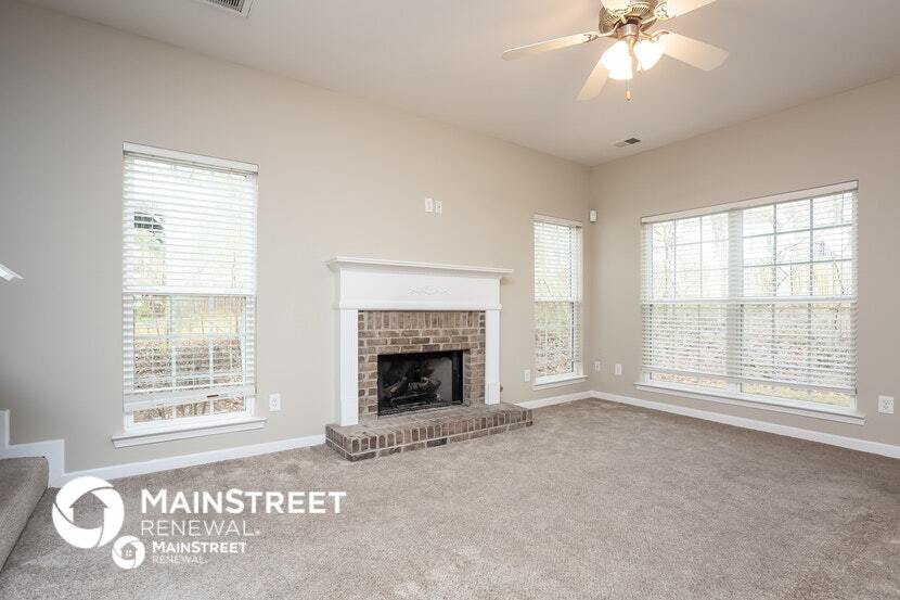 Building Photo - 2745 Trellis Oaks Dr SW