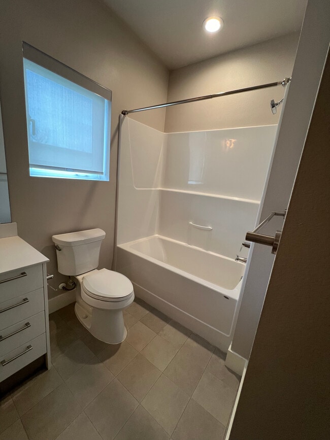 Building Photo - 13110 SE 219th Pl