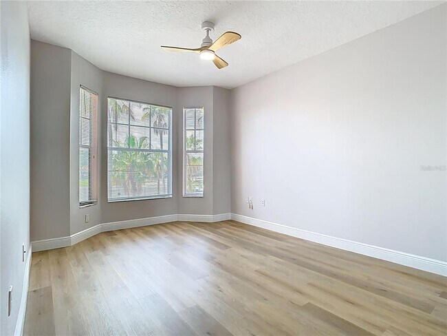 Building Photo - 5560 Metrowest Blvd