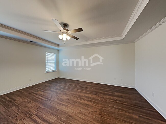 Building Photo - 2135 Laurel Vlg Cir