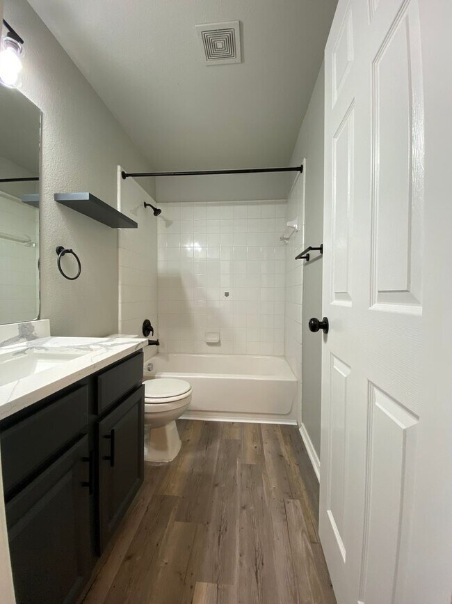 Building Photo - Beautiful Home in Redbird Ranch