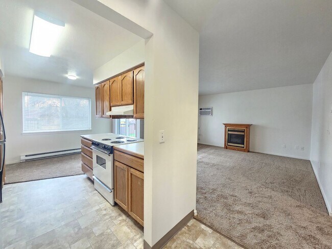 Building Photo - 12205 N Freya St