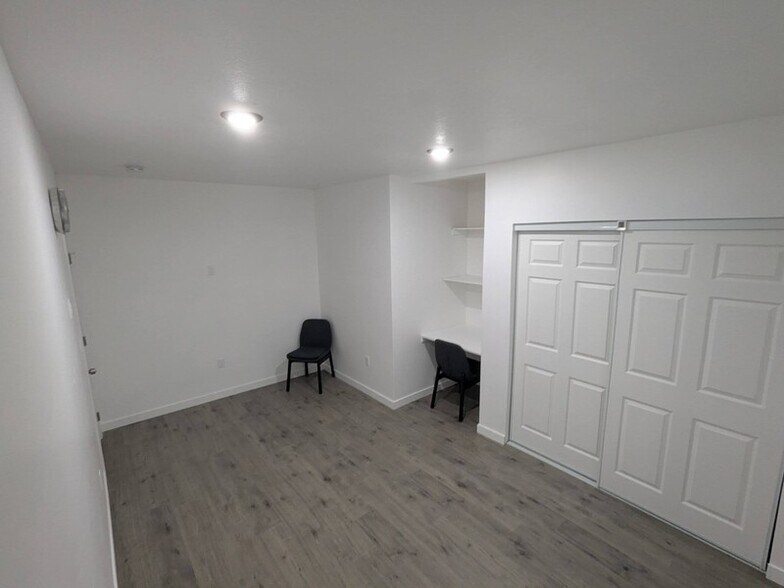 Building Photo - 5092 N Damper Dr