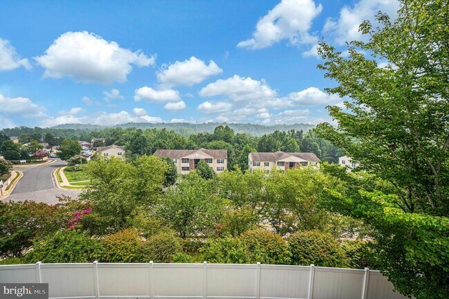 Building Photo - 75 Fern Oak Cir