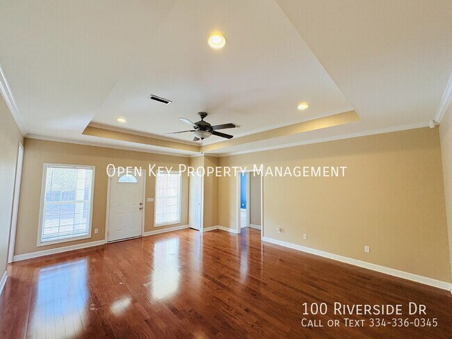 Building Photo - 100 Riverside Dr