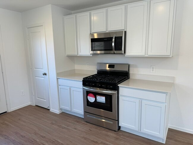 Building Photo - 2737 Cadiz Bay Dr