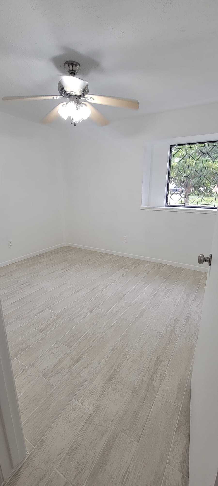 Building Photo - 5727 Arbor Vitae Dr
