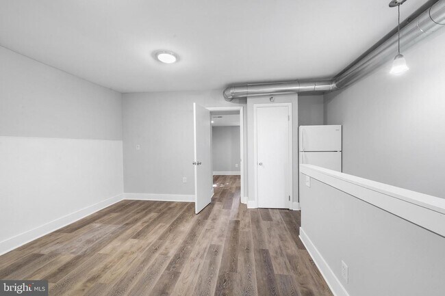 Building Photo - 1217 S 28th St