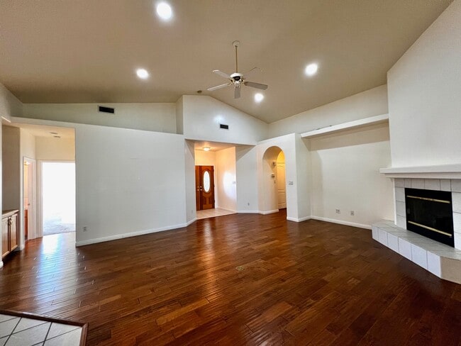 Building Photo - 11116 Southwales Ct