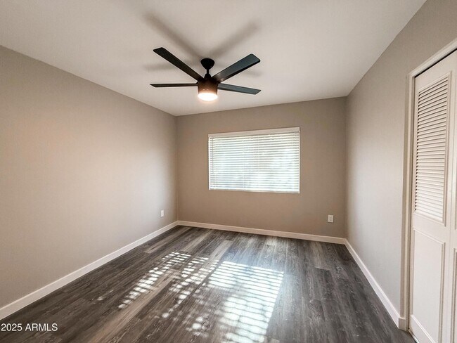 Building Photo - 8616 N 40th Dr