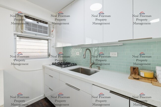 Building Photo - Furnished Studio, 1 Bath. Street parking. 1 year Lease. Electric water and sewer are included in ...