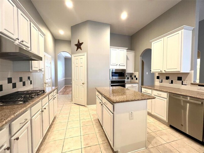 Building Photo - 23734 Indian Hills Way