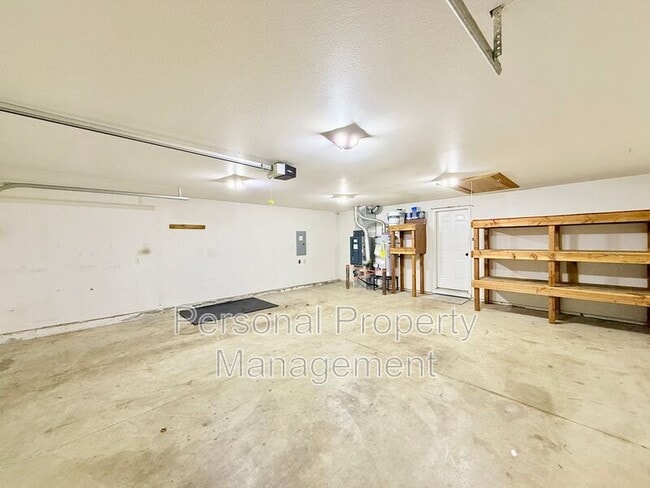 Building Photo - 13001 NE 89th St