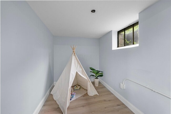 Building Photo - 2583 Wexford Rd