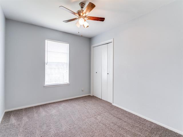 Building Photo - 980 Meadow Cir S