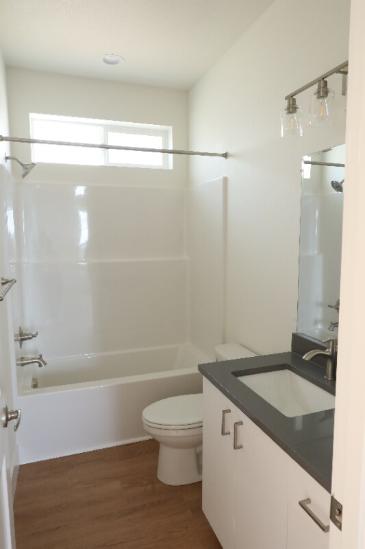 Building Photo - 12927 SE Ridgecrest Rd