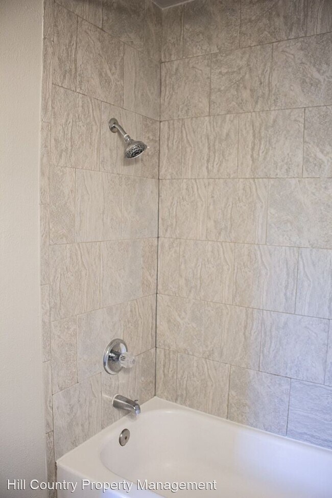 Building Photo - 3 br, 2 bath House - 612 Great Britain Blvd.