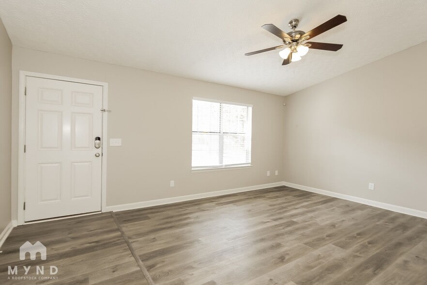 Building Photo - 10314 Wisteria Ln