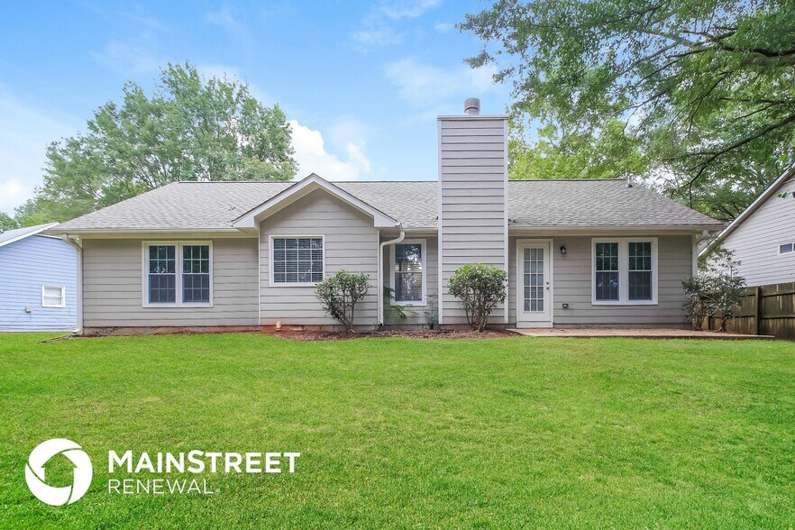 Building Photo - 420 Rosehill Dr