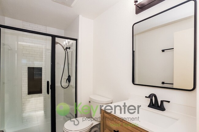 Building Photo - Modern 2-Bedroom Retreat with Balcony in C...