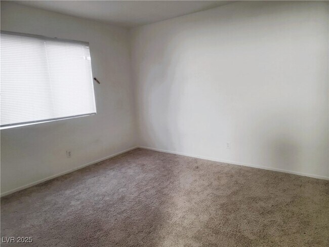 Building Photo - 6932 Kilgore Dr