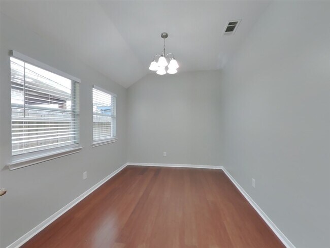 Building Photo - 6726 Misty Dale Dr