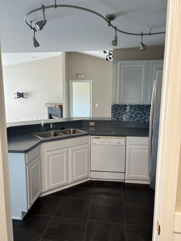 Building Photo - 51780 Adler Park Dr W