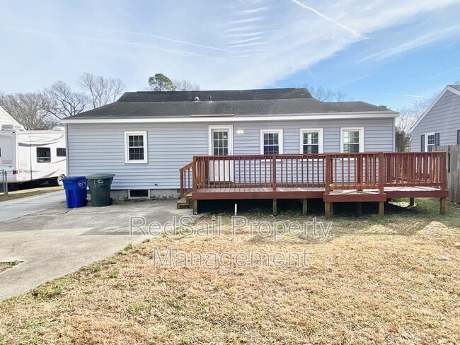 Building Photo - 619 Brewer St