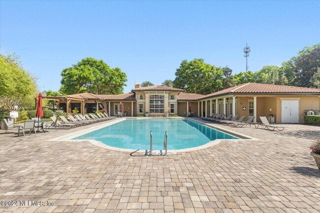 Building Photo - 4300 S Beach Pkwy