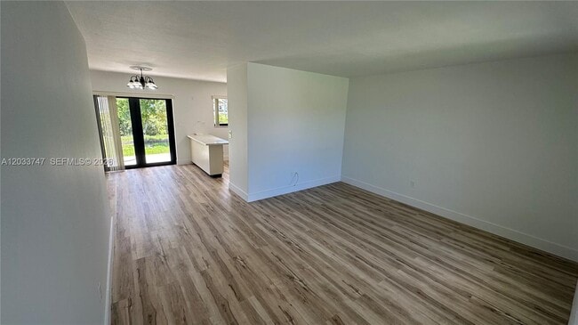 Building Photo - 5110 SW 106th Ave