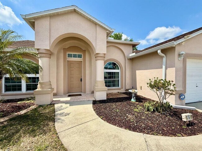 Building Photo - 9815 La Vonda St