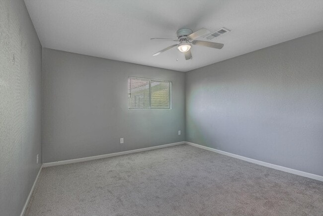 Building Photo - 170 Barracuda St