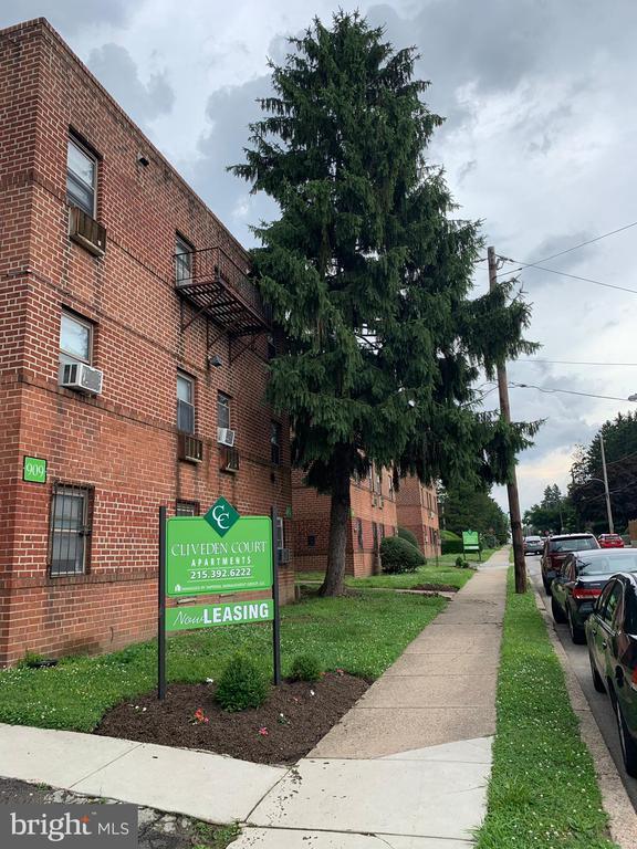 Building Photo - 1009 E Cliveden St