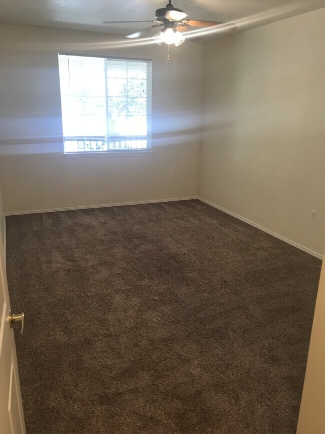 Building Photo - Beautiful 3 Bed, 2 Bath Condo in NW Fort Collins!
