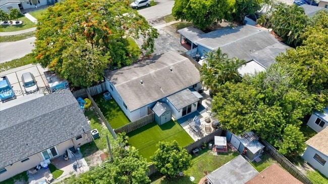 Building Photo - 1131 N 75th Ave