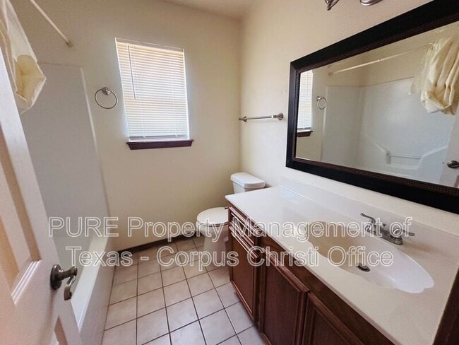 Building Photo - 4205 Snowbird Dr