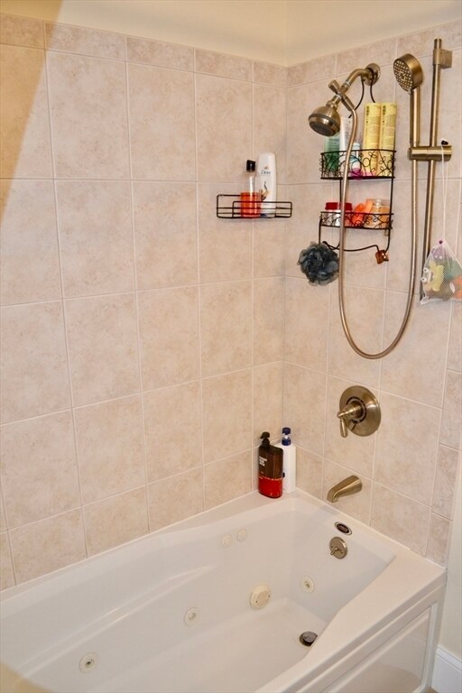 Building Photo - 1306 Columbia Rd