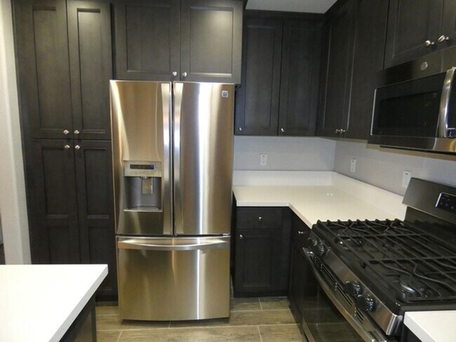 Building Photo - 1925 Celebration Ave