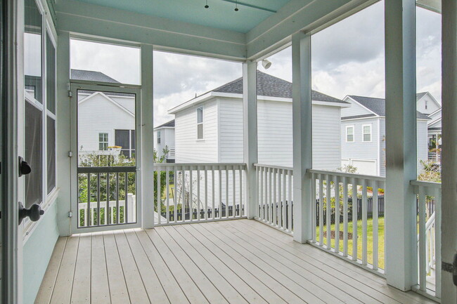 Building Photo - 1636 Juliana St